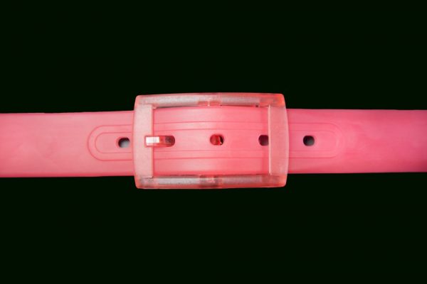 Glow in the dark riem rood